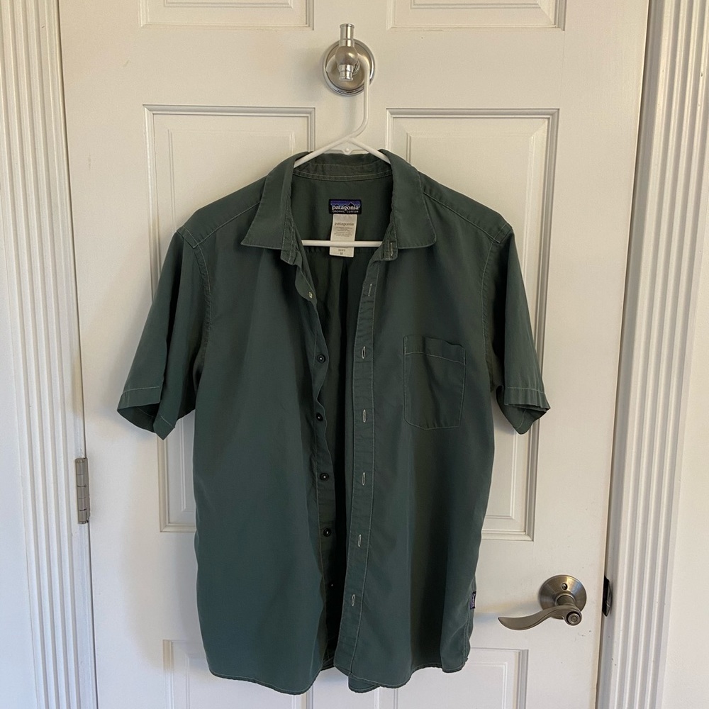 NWOT Patagonia Button Up Shirt